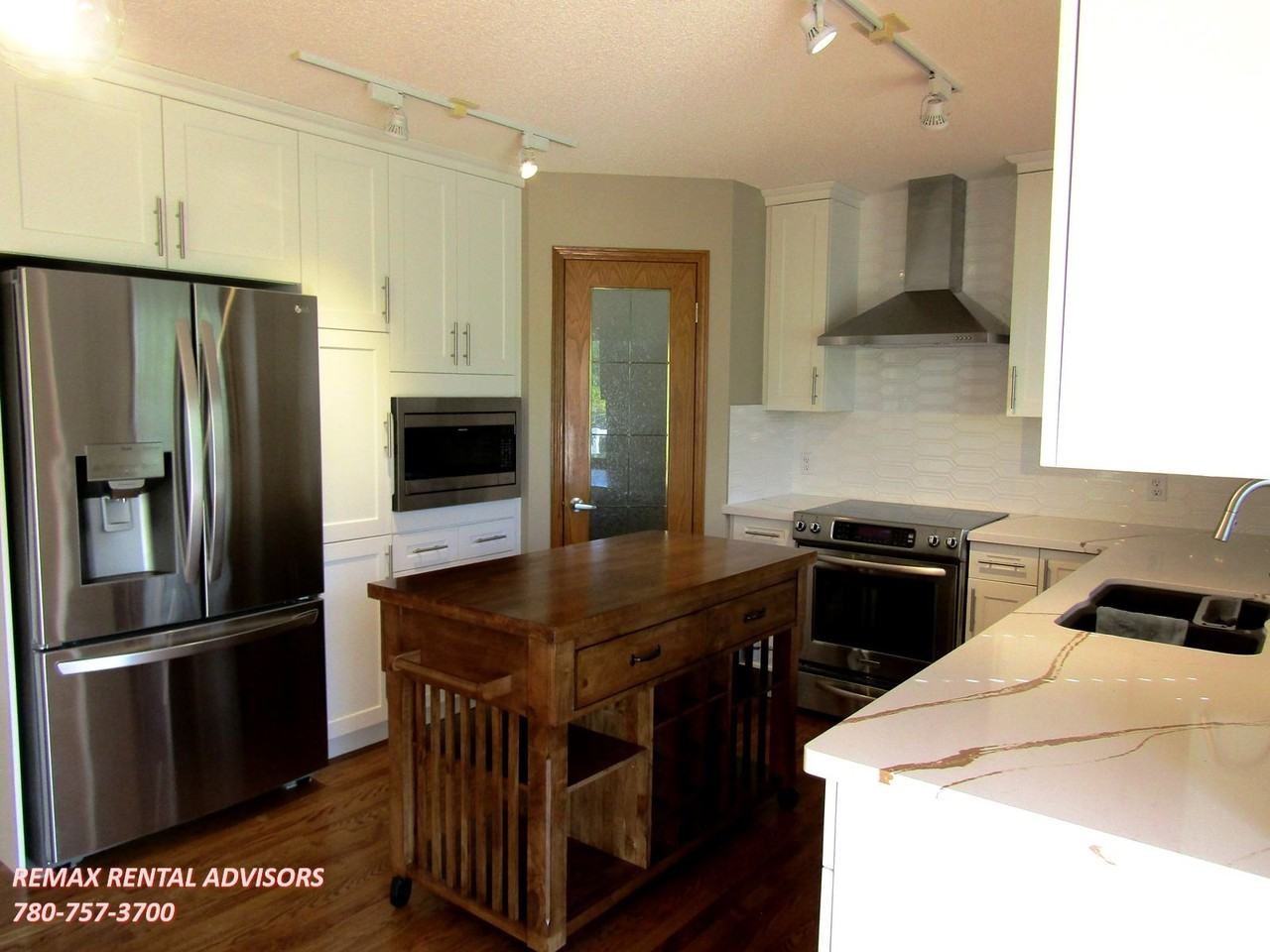 256 Edgebrook Rise Nw - Photo 5 of 29