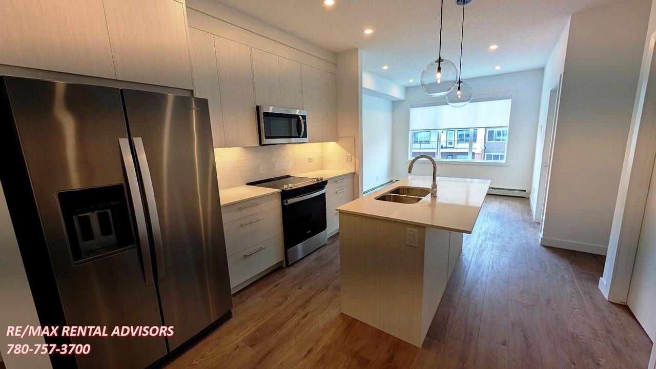 6 Merganser Drive West 4318 - Photo 4 of 12