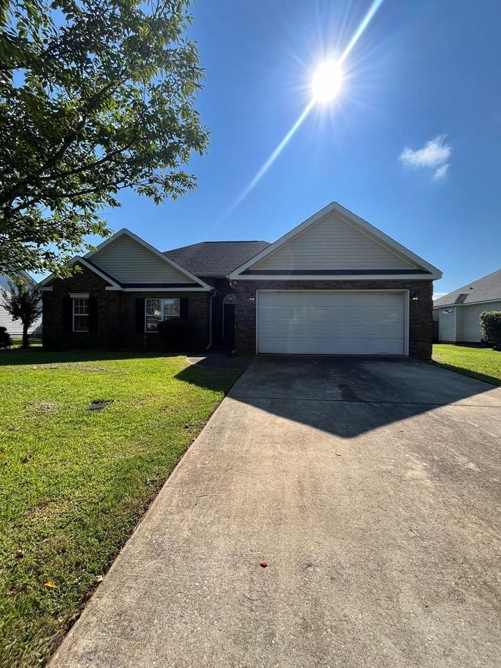 715 Sark Dr - Photo 2 of 21