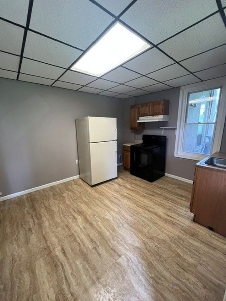 206 N 2nd St - Photo 7 of 16
