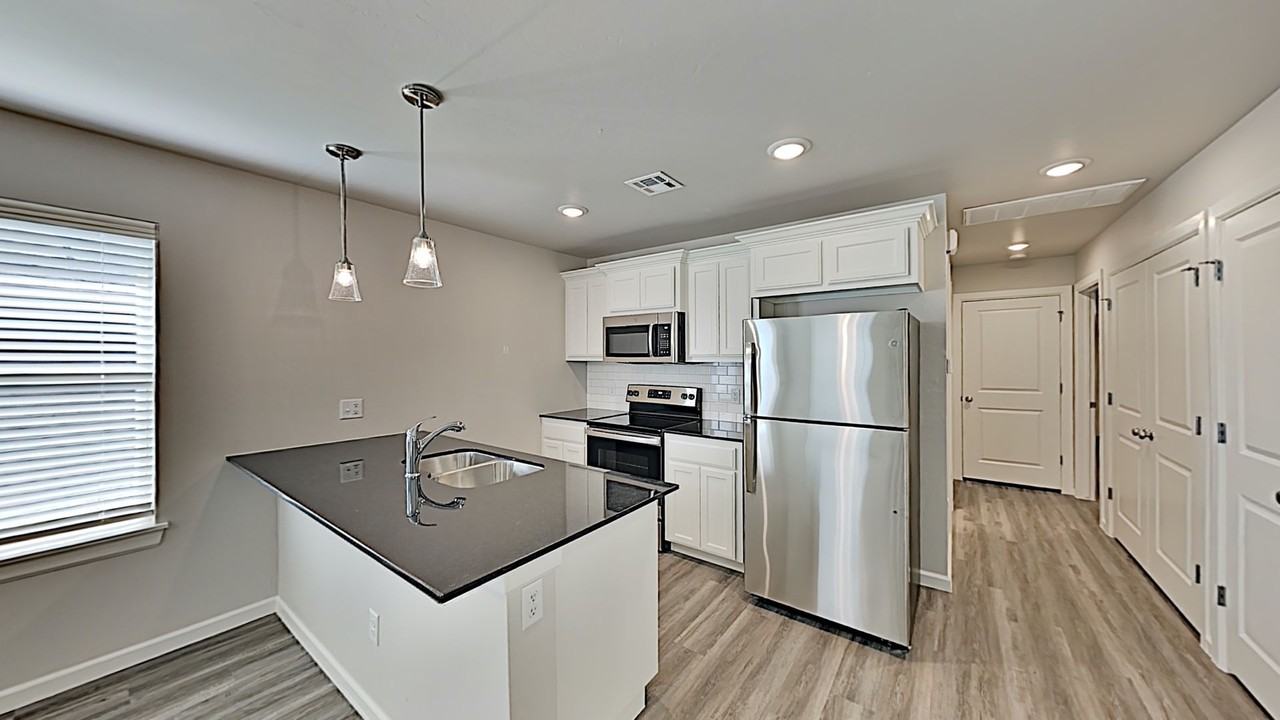 1322 Nw 111th St - Photo 6 of 16