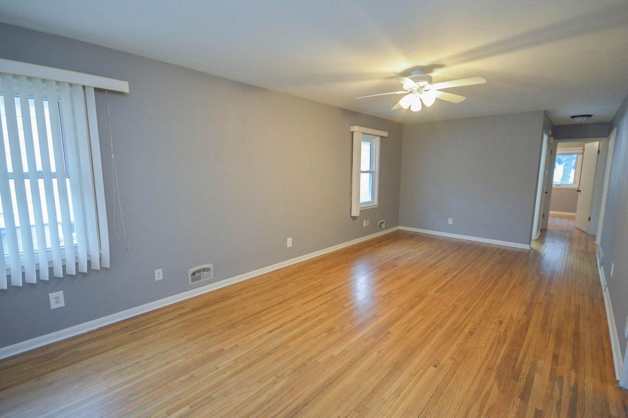 1812 17 1/2 St Nw - Photo 2 of 16