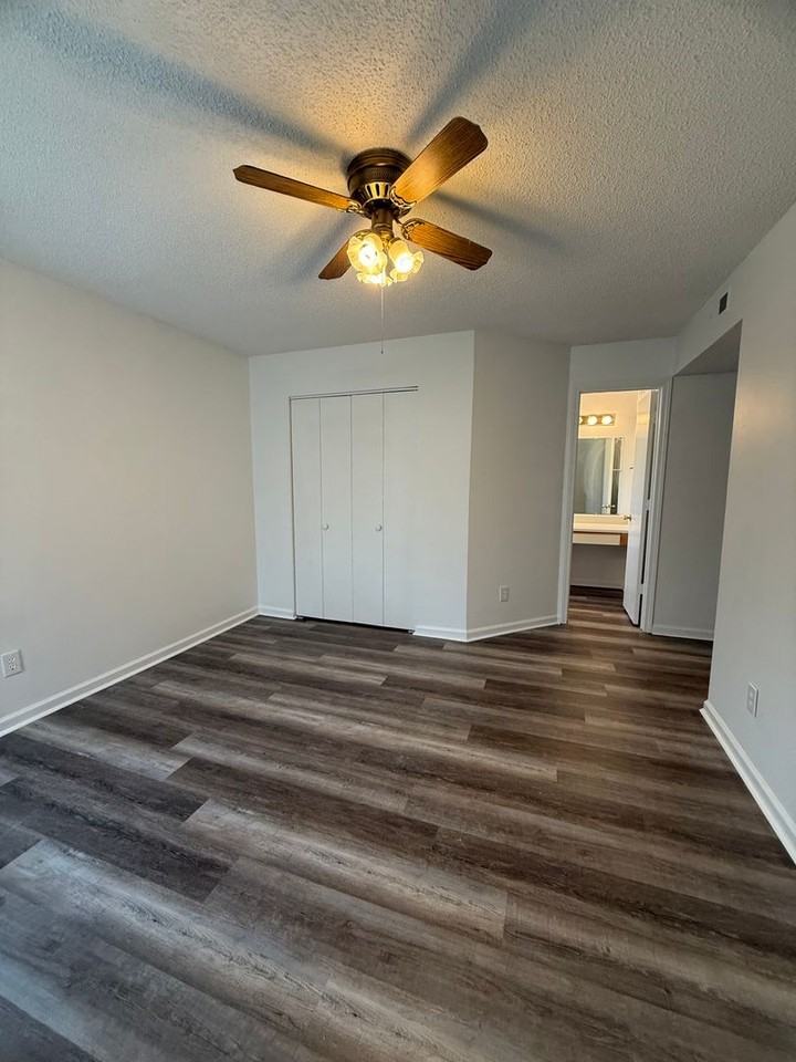 701 Coventry Ln #B5 - Photo 6 of 7