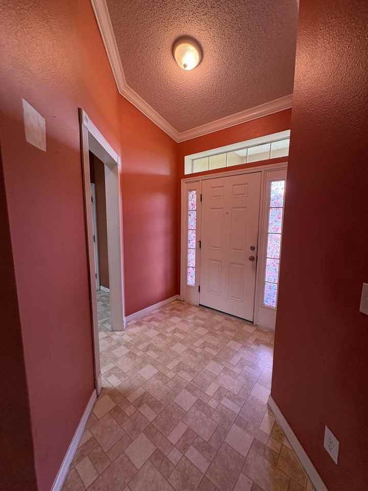 104 Herring Ln - Photo 2 of 18
