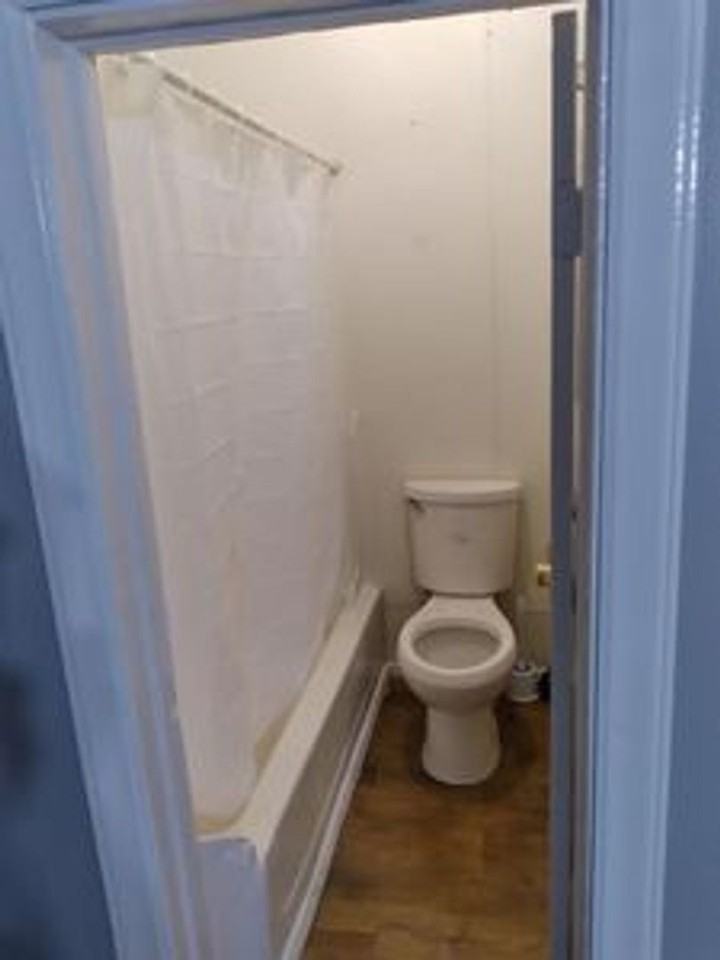 120 Barker Ave - Photo 3 of 23
