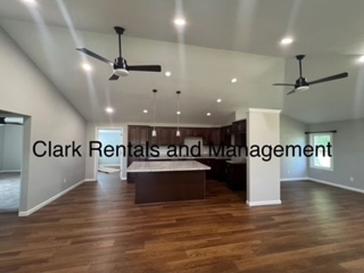 6817 N State Road 9 - Photo 4 of 10
