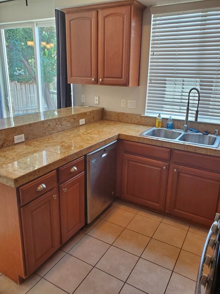 3819 Artadi Dr - Photo 5 of 11