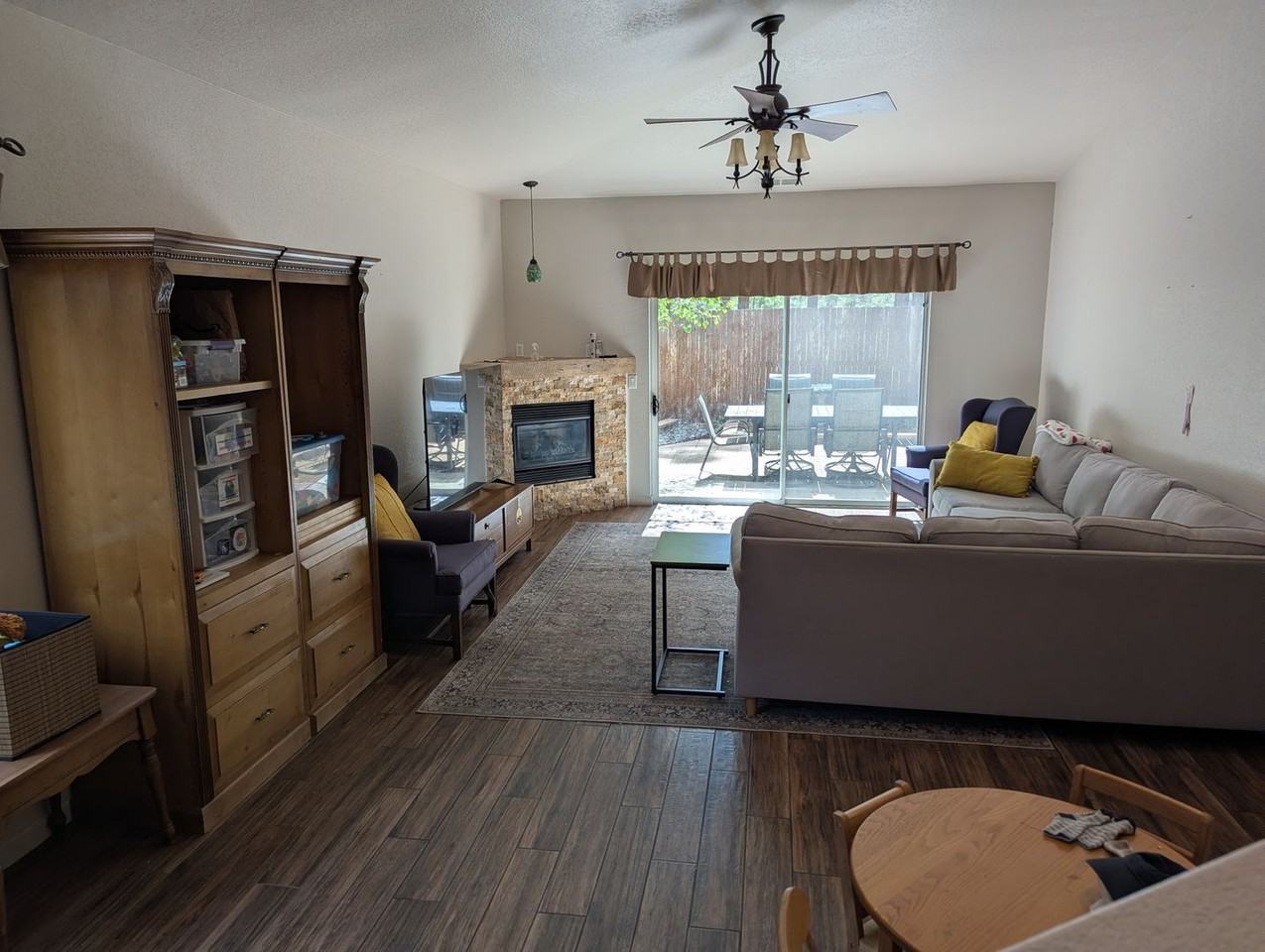 2088 S Thompson Loop - Photo 6 of 16