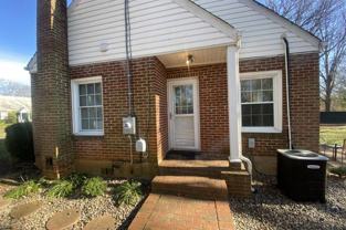 209 Homewood Dr - Photo 1 of 1