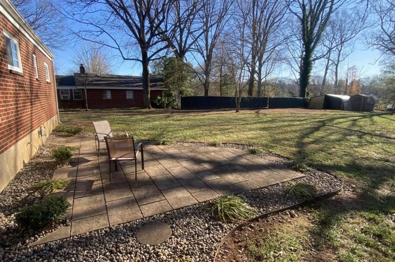 209 Homewood Dr - Photo 2 of 20