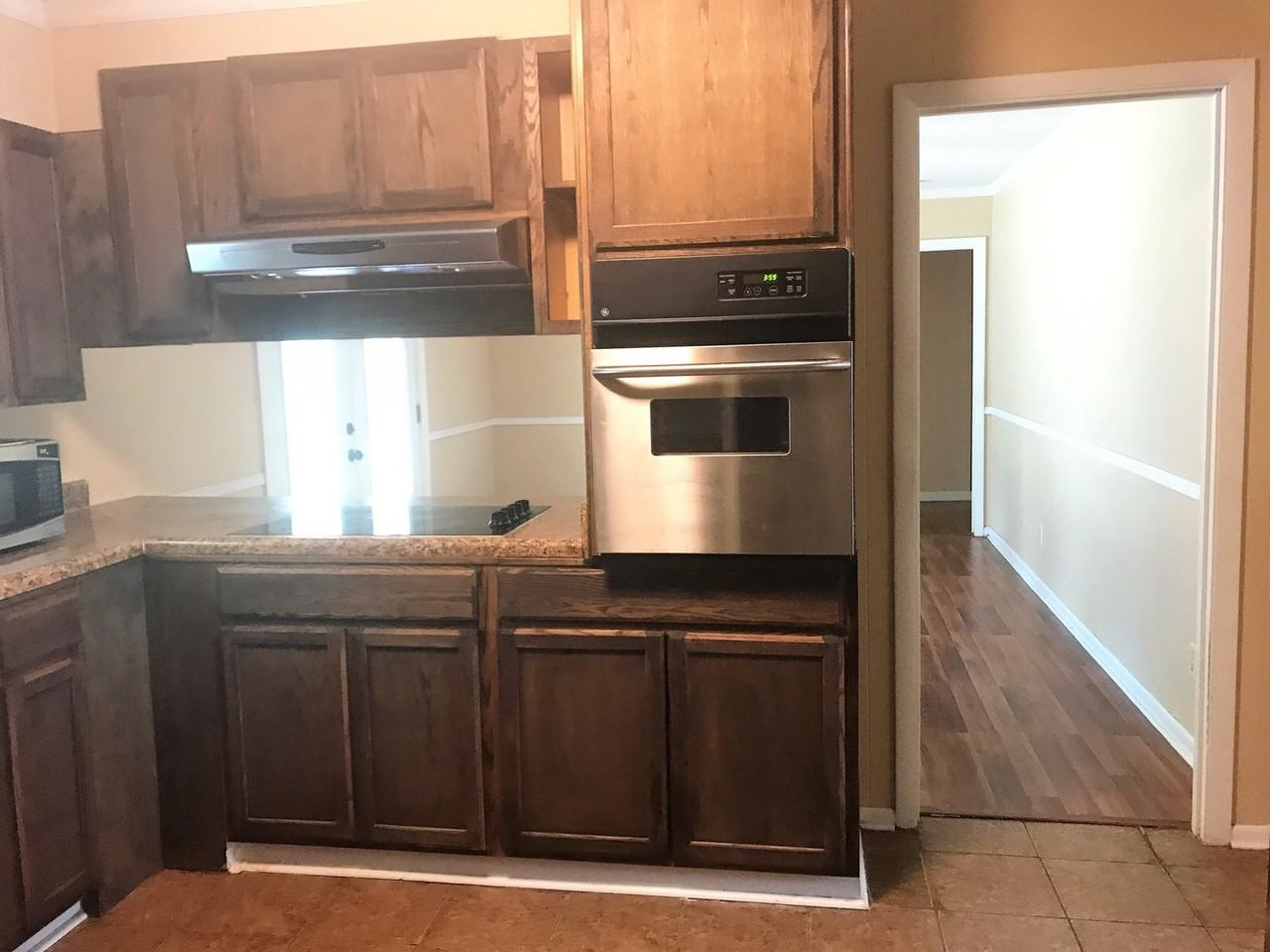 118 Sandy Way - Photo 2 of 20
