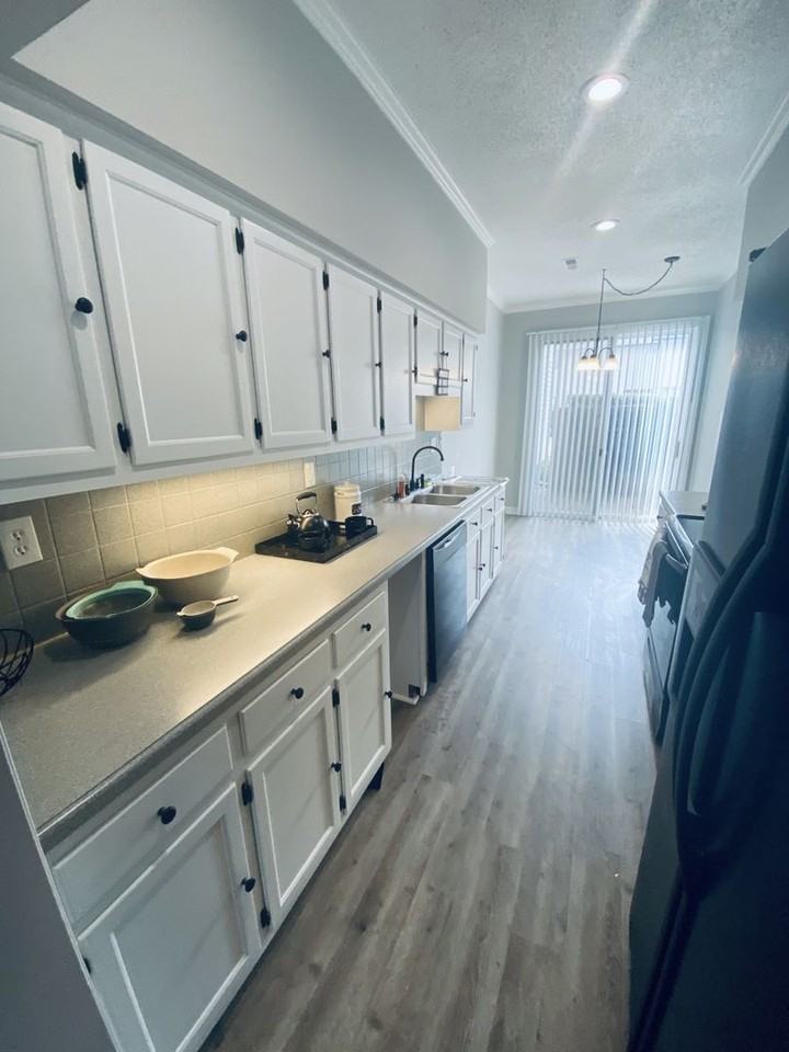 205 Forest View Ct - Photo 4 of 29