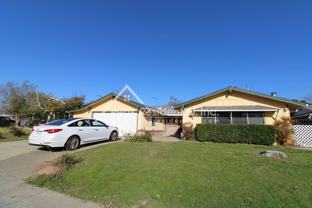 5820 Shenandoah Dr - Photo 1 of 1