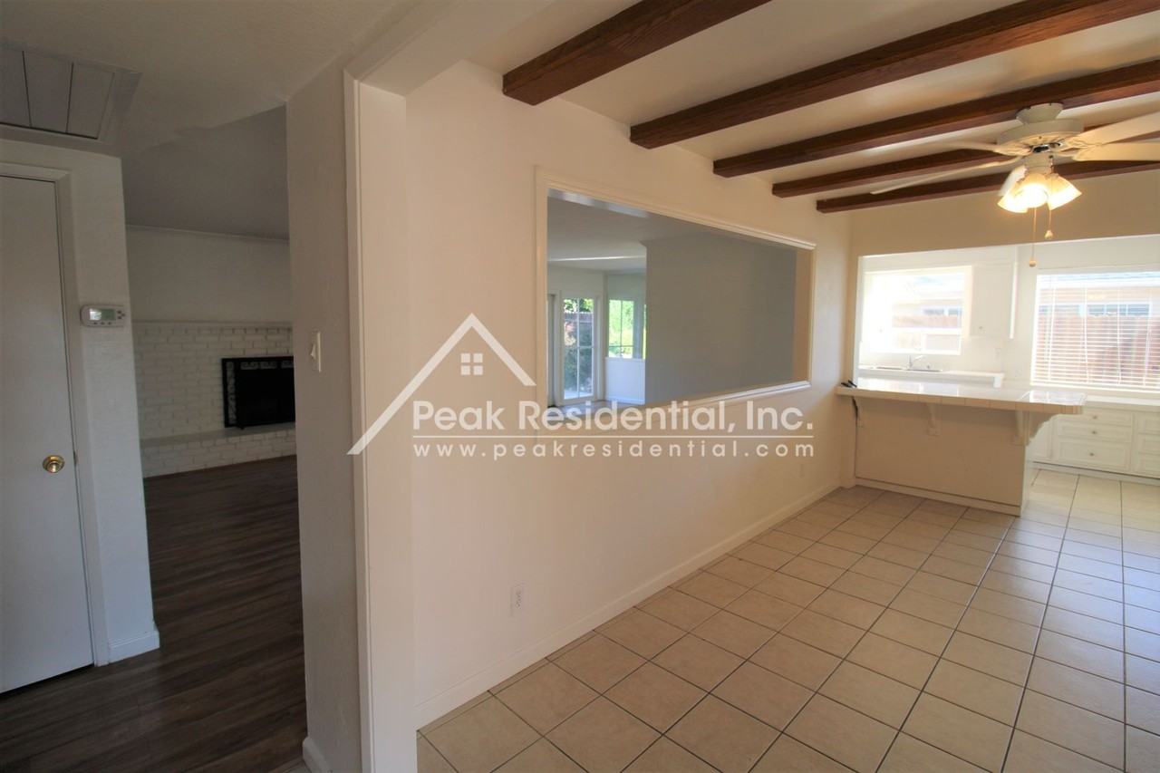 5820 Shenandoah Dr - Photo 4 of 22