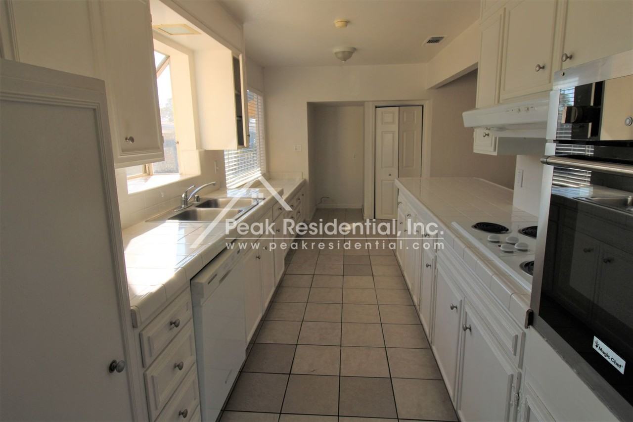 5820 Shenandoah Dr - Photo 7 of 22