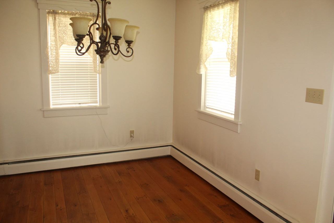 653 Runkle Rd - Photo 5 of 17