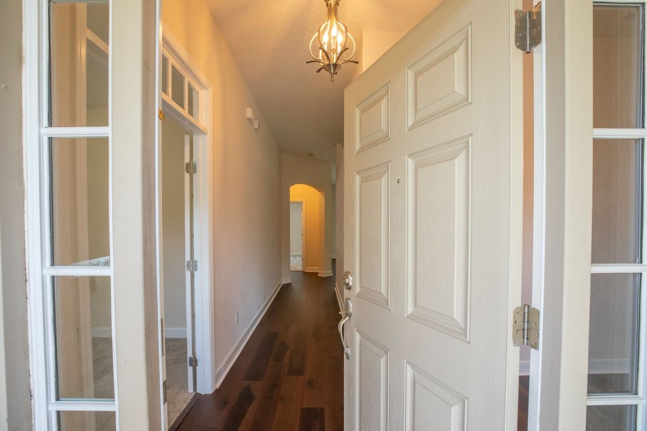 216 Sanwick Dr - Photo 6 of 27