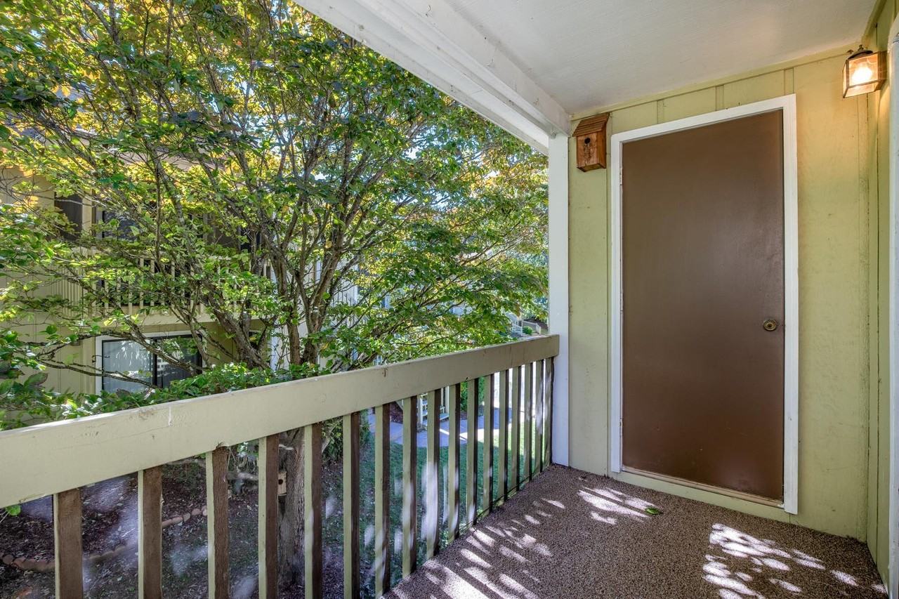 110 Heywood Rd ##2d - Photo 6 of 21