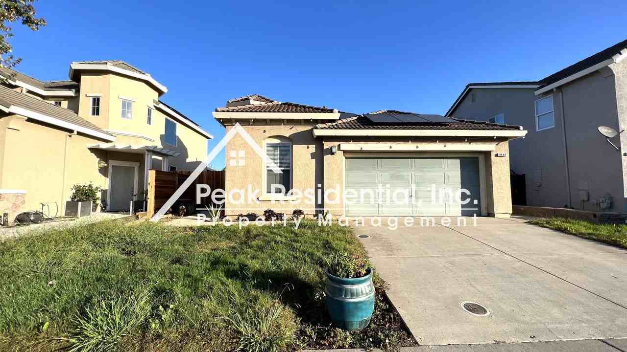 9409 Trolio Way - Photo 2 of 30