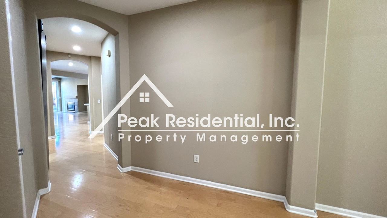 9409 Trolio Way - Photo 6 of 30