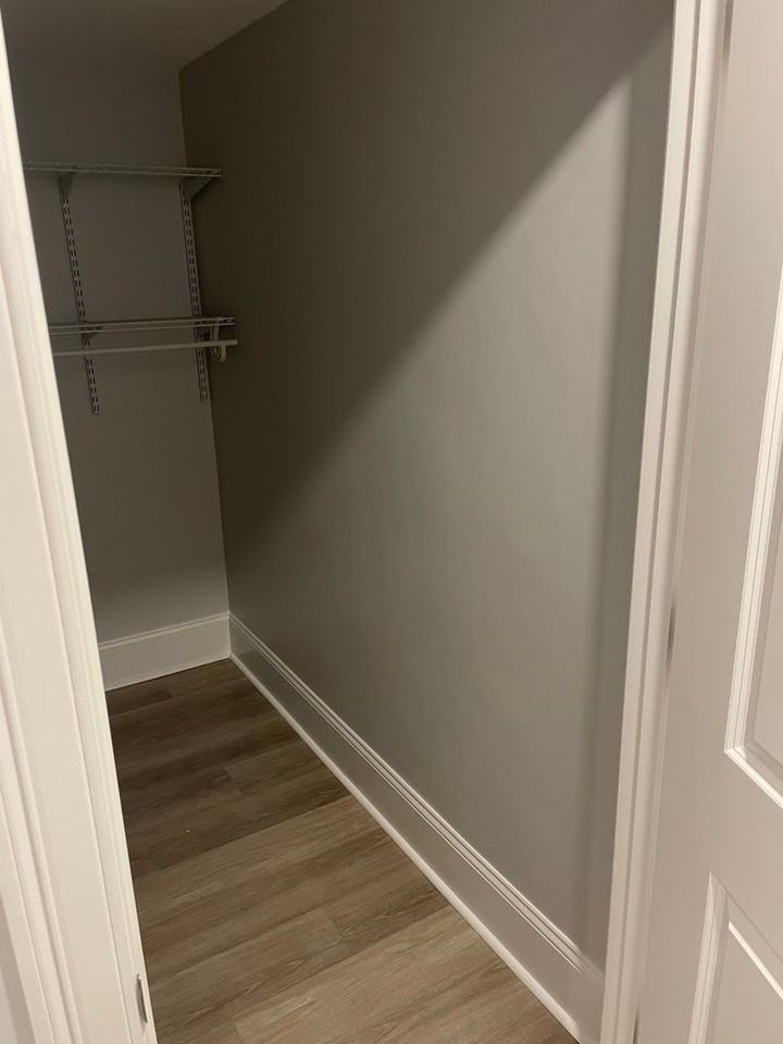 104 Brooks St - Photo 6 of 17