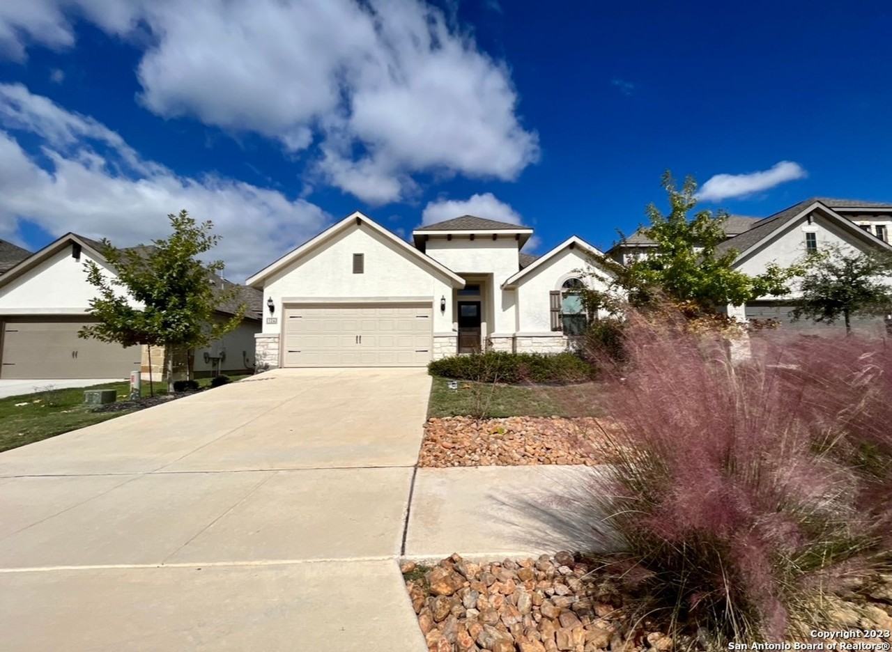 124 Talavera - Photo 2 of 24