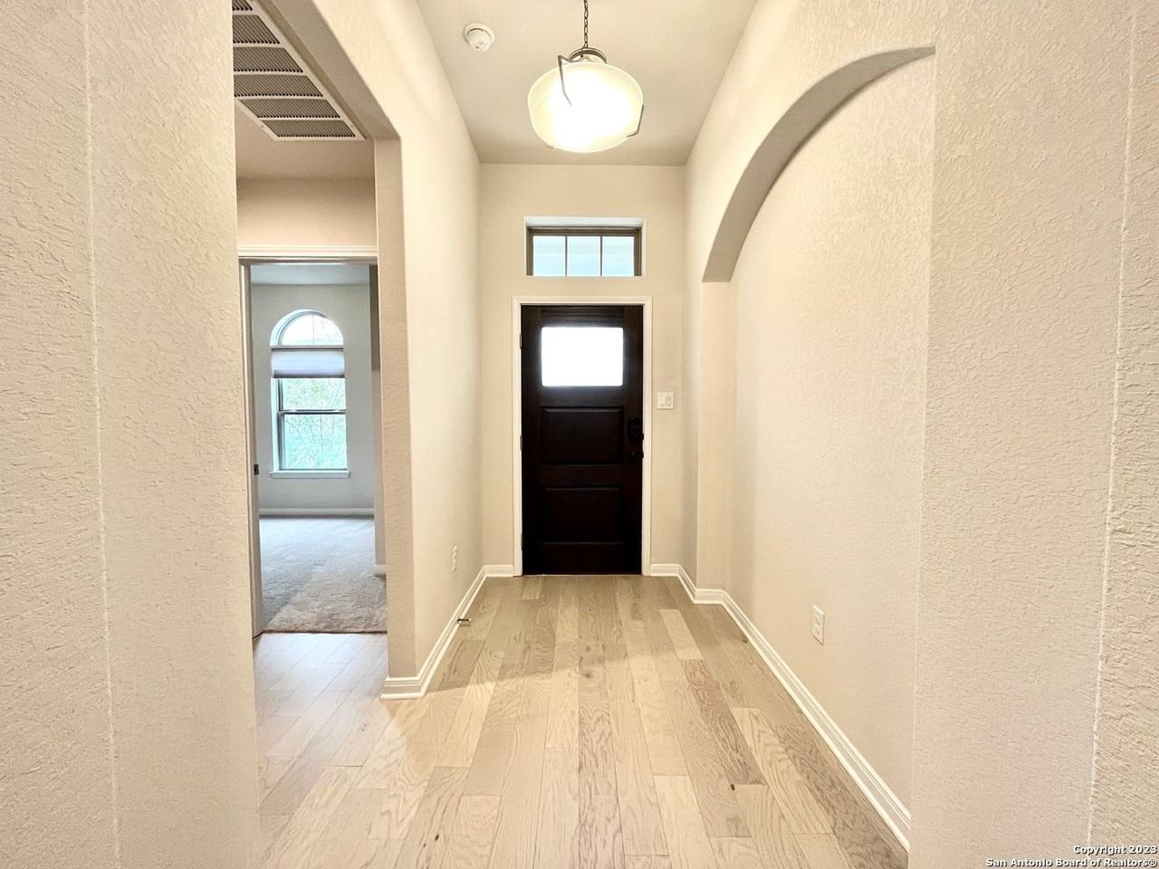 124 Talavera - Photo 3 of 24