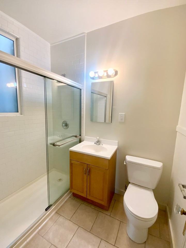 2760 Sutter St - Photo 6 of 25