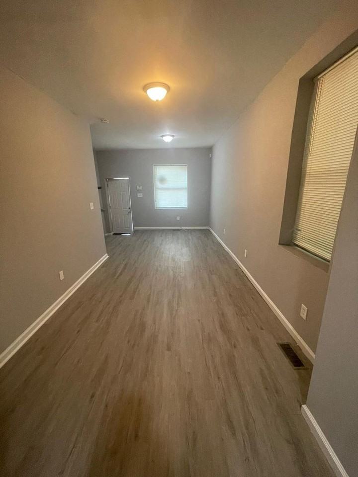 2651 Frederick Ave - Photo 5 of 12
