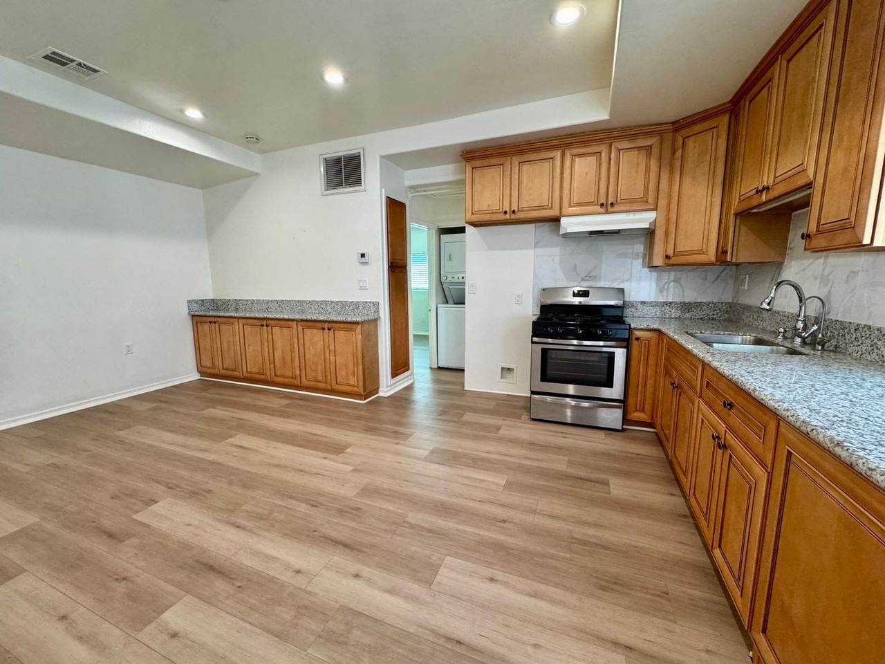 514 Hill Dr #B - Photo 2 of 10