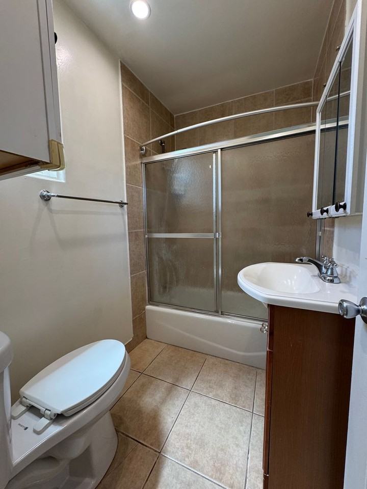 514 Hill Dr #B - Photo 5 of 10
