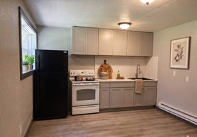 featured image of 709 W 3rd St