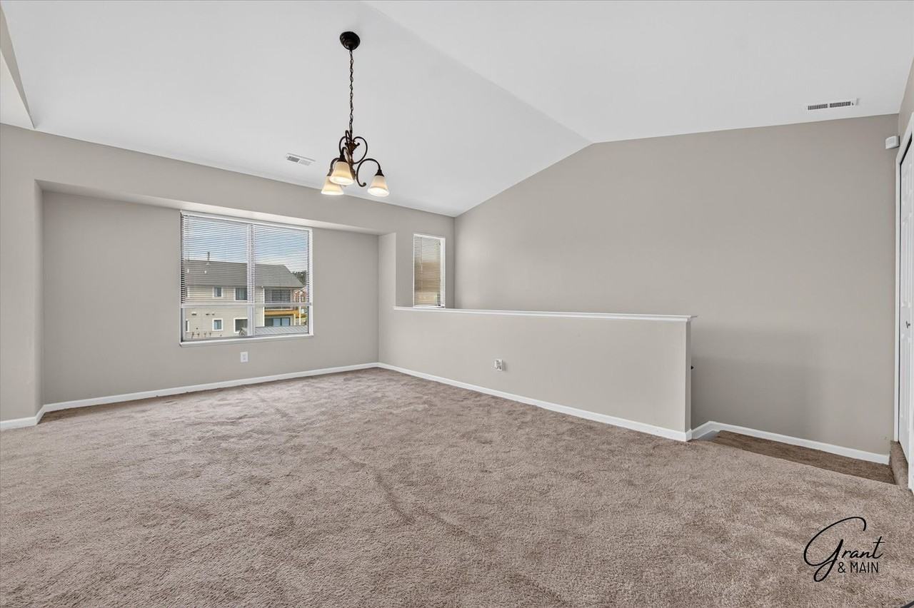 30761 Hidden Pines Ln - Photo 5 of 22