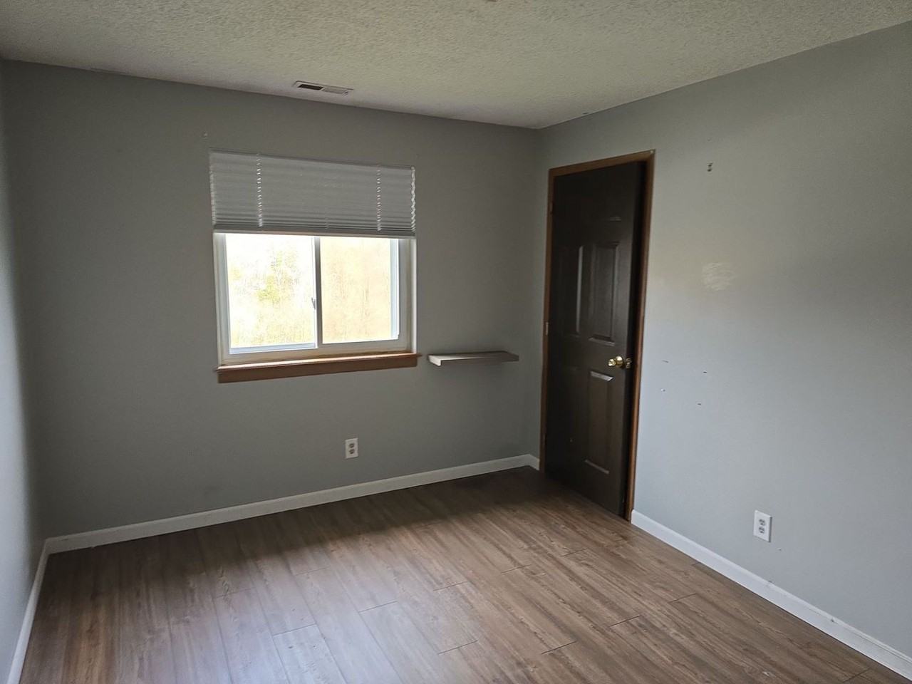 812 Gordon Smith Blvd - Photo 4 of 6