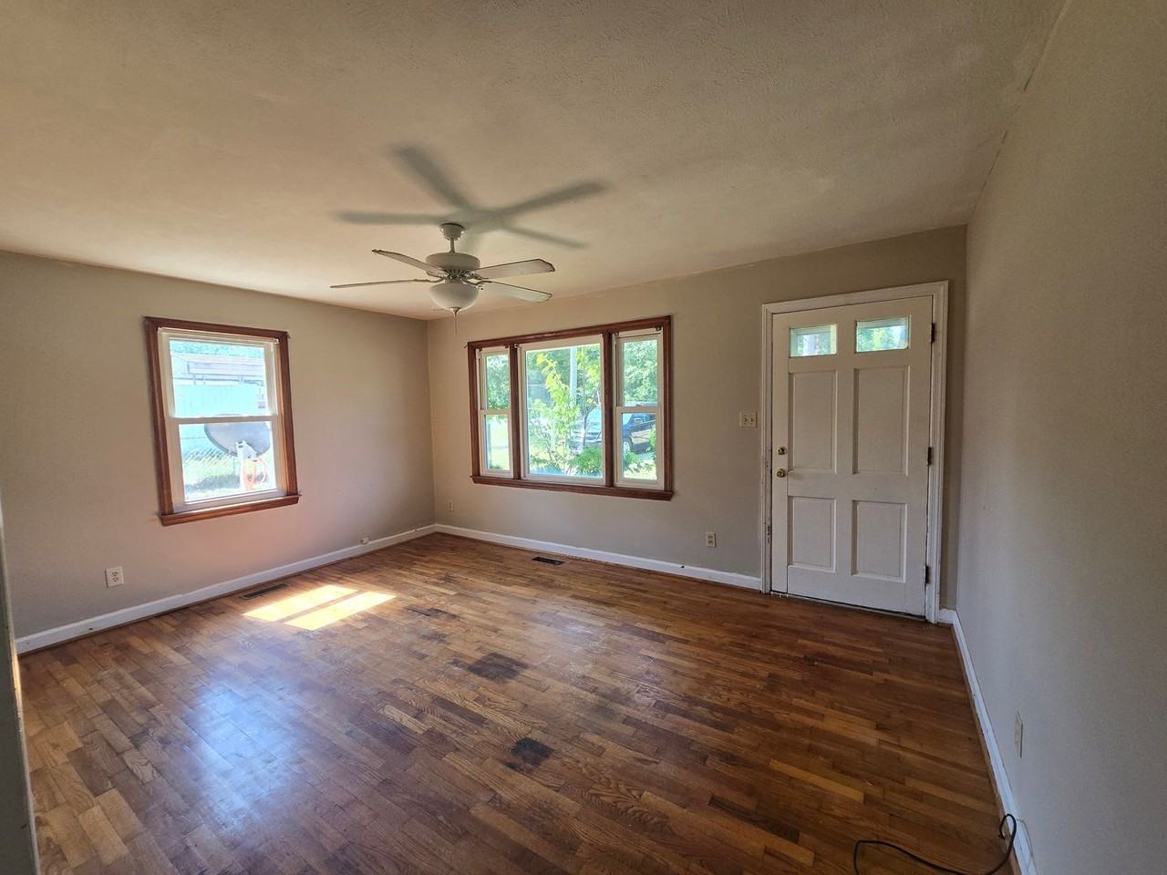 5206 Shagbark Rd - Photo 2 of 13