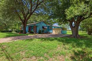 902 W Bridge St - Photo 1 of 1