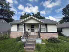1315 N Fremont Ave - Photo 1 of 1