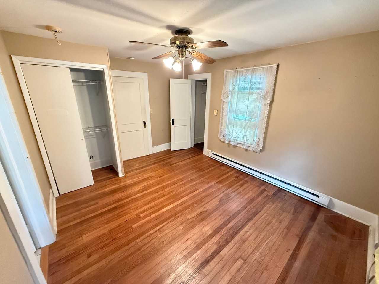 1315 N Fremont Ave - Photo 7 of 10