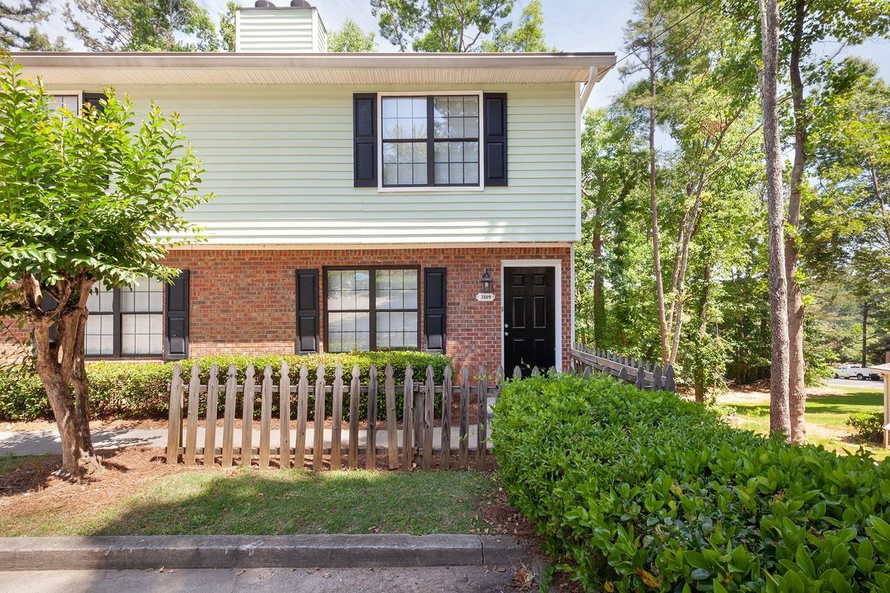 3109 Destin Cir - Photo 2 of 30