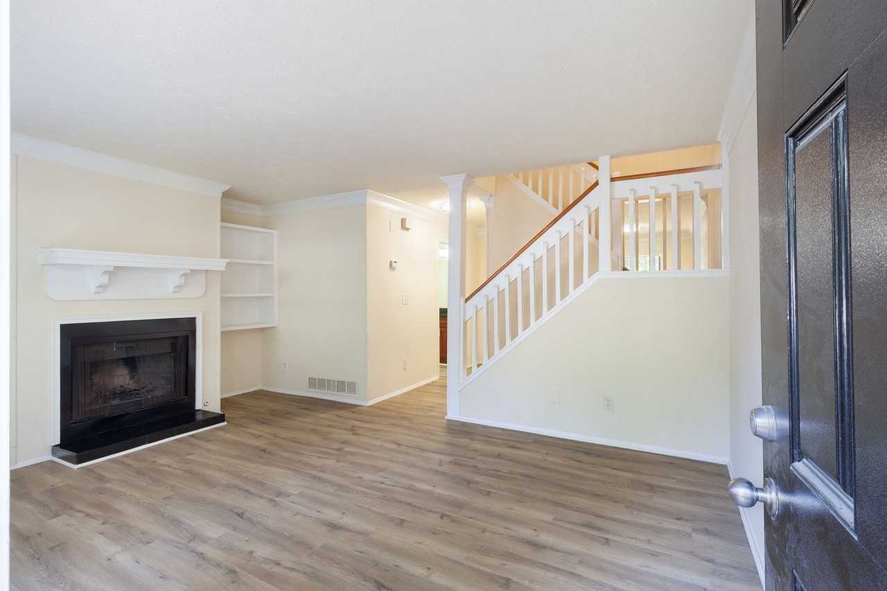 3109 Destin Cir - Photo 3 of 30
