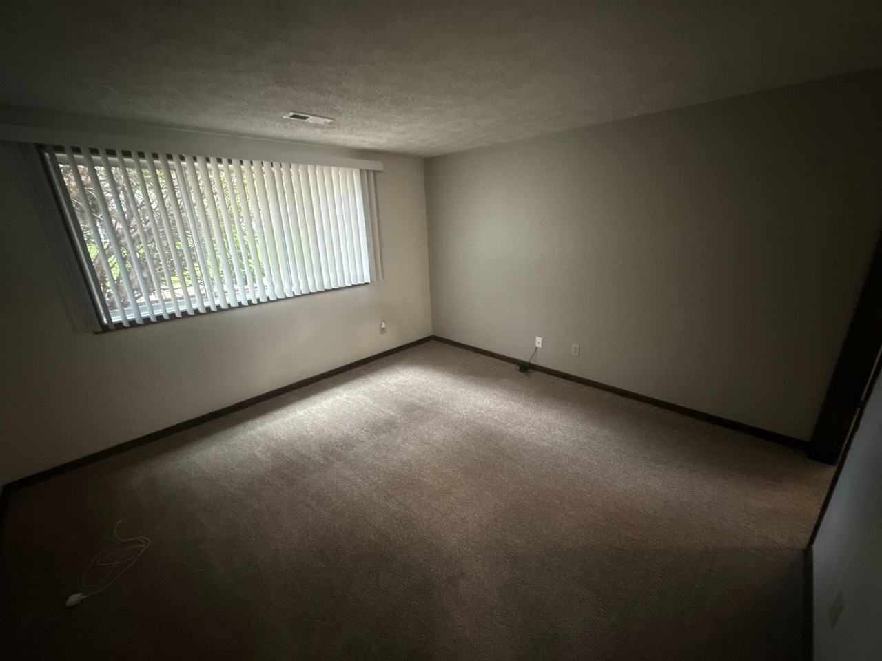 4028 N St - Photo 4 of 7