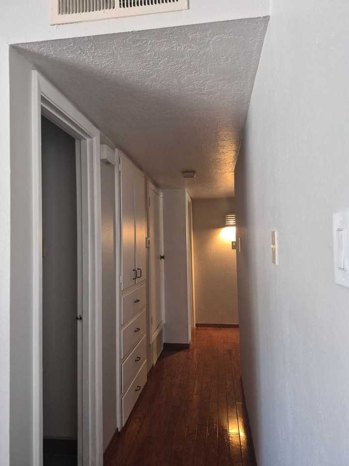 5832 Avenida La Barranca Nw - Photo 4 of 25