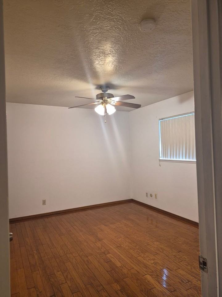 5832 Avenida La Barranca Nw - Photo 7 of 25