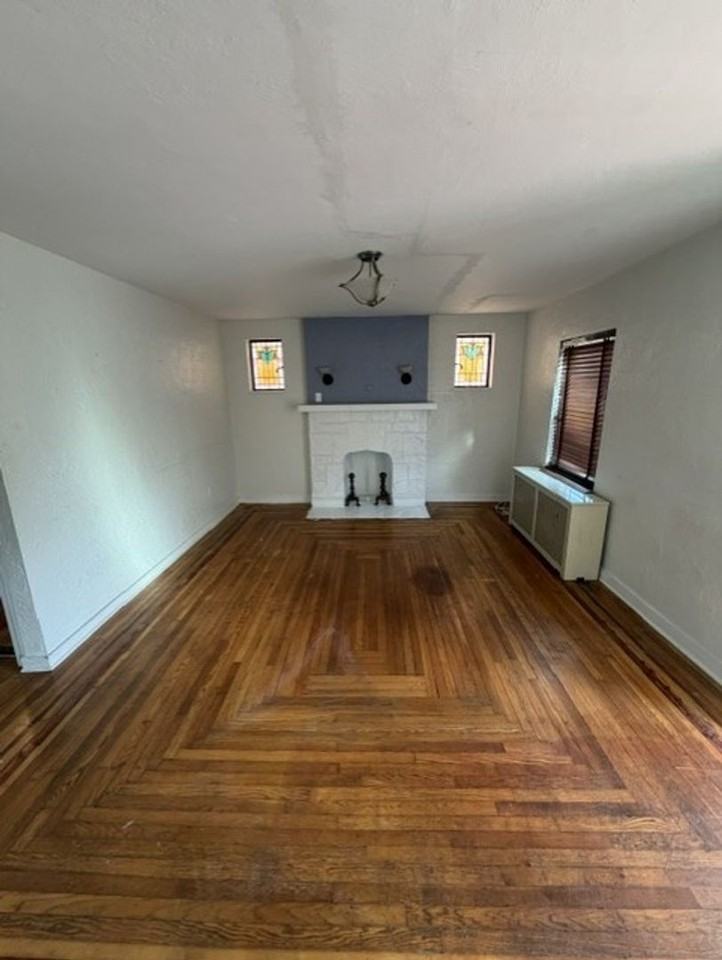 222 Wainwright Ave - Photo 6 of 38