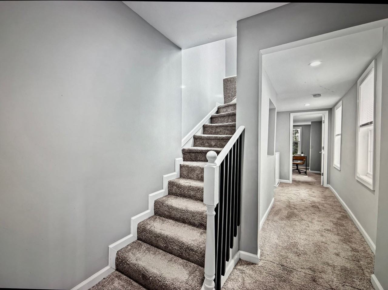 1927 Bank St - Photo 3 of 5