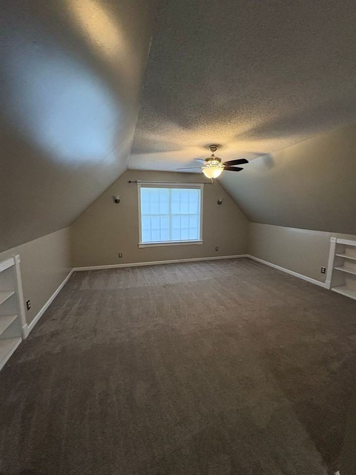 5575 Mary Ln - Photo 3 of 24
