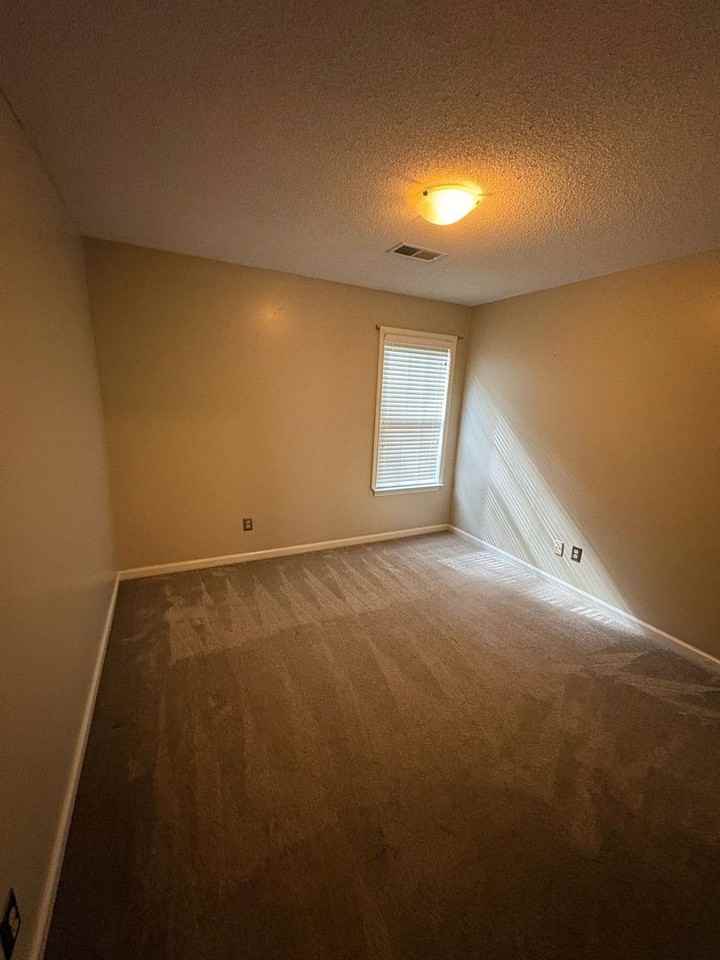 5575 Mary Ln - Photo 5 of 24