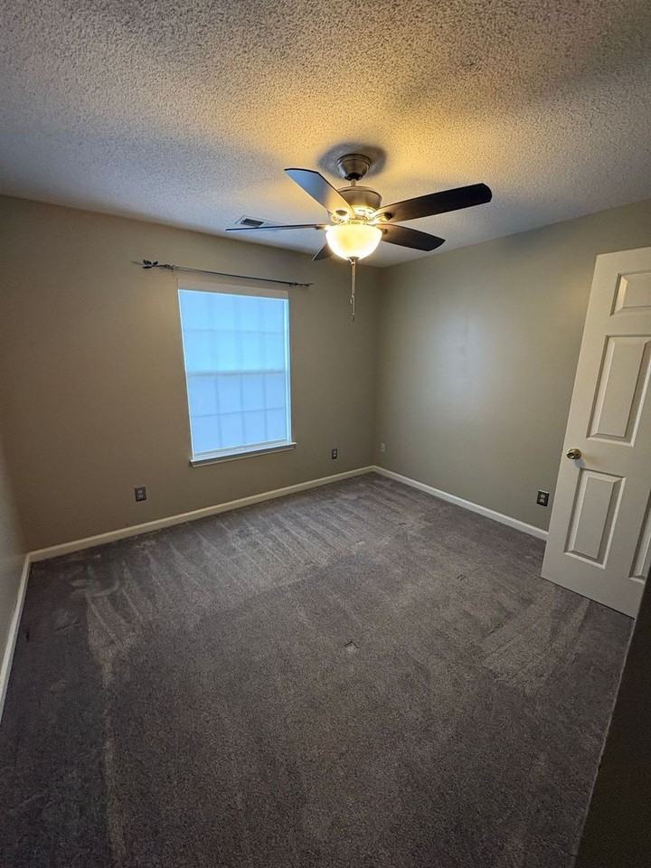 5575 Mary Ln - Photo 7 of 24