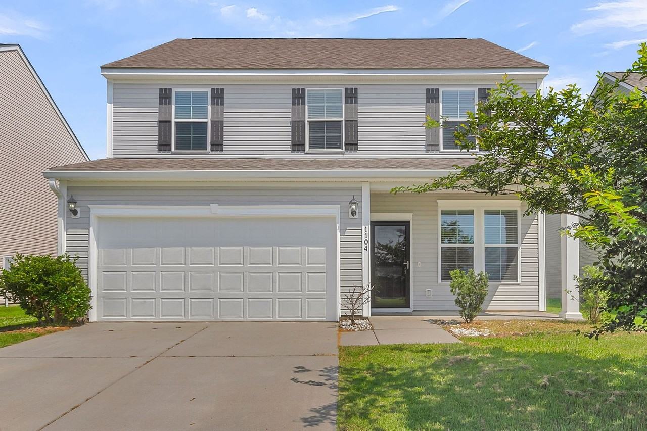 1104 Friartuck Trl - Photo 4 of 50