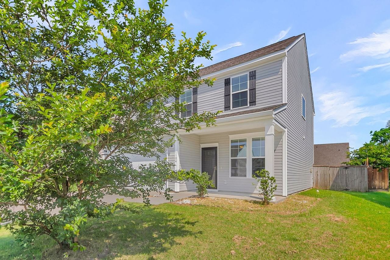 1104 Friartuck Trl - Photo 5 of 50